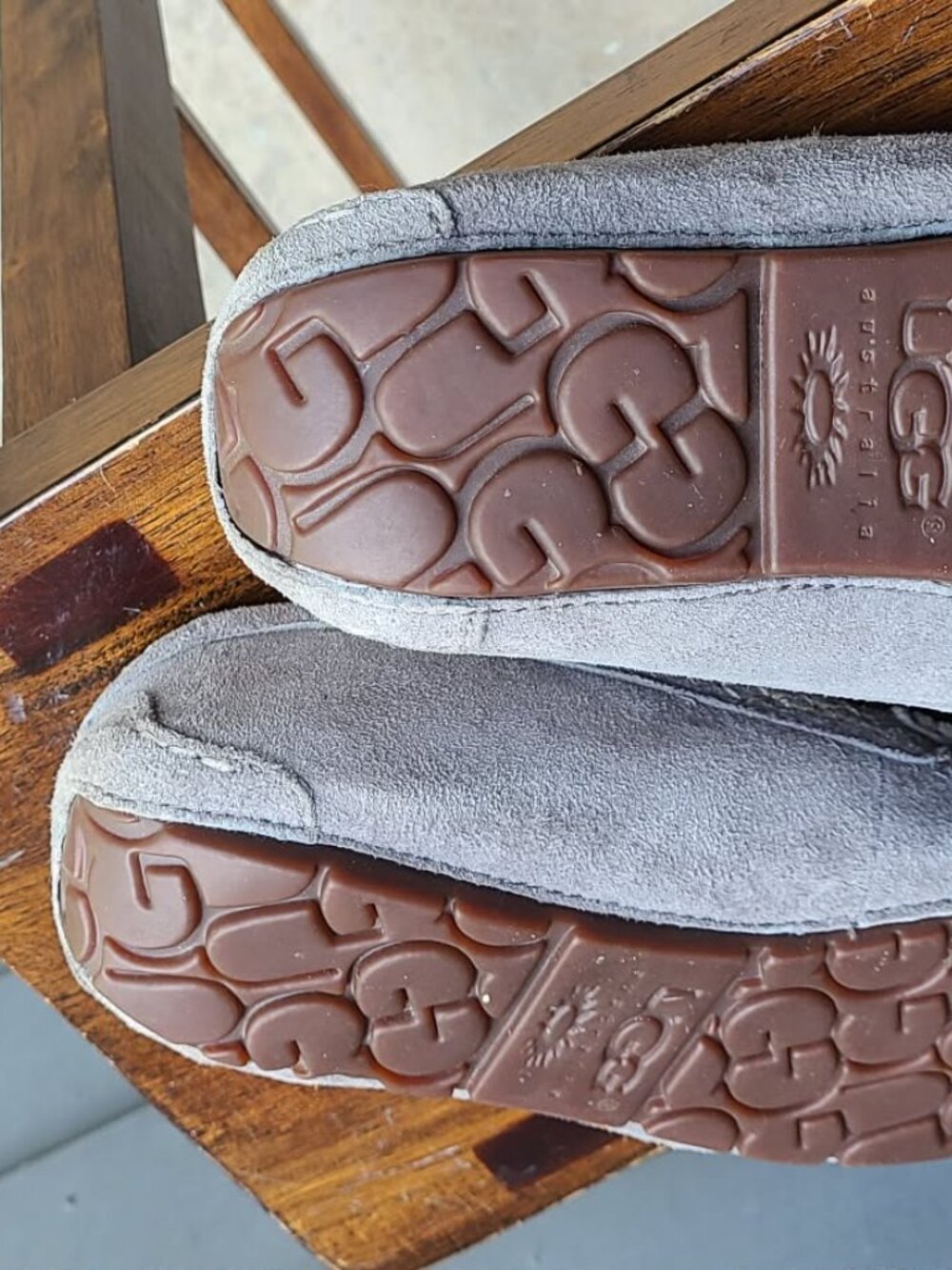 UGG Ansley Light Grey Suede Shearling Slippers size 7 - Picture 8 of 13